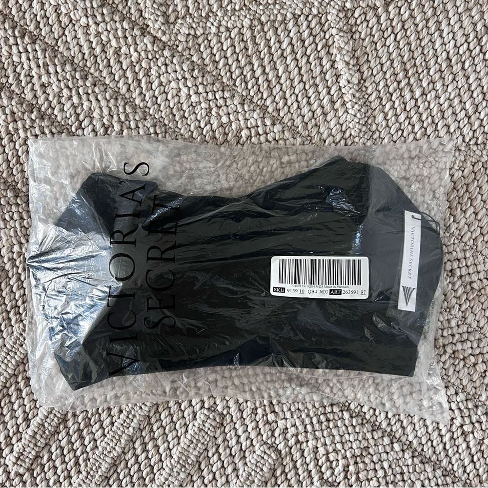 NWT Victorias Secret Incredible Max Sports Bra Womens Black New Athletic 36DDD - Picture 4 of 6